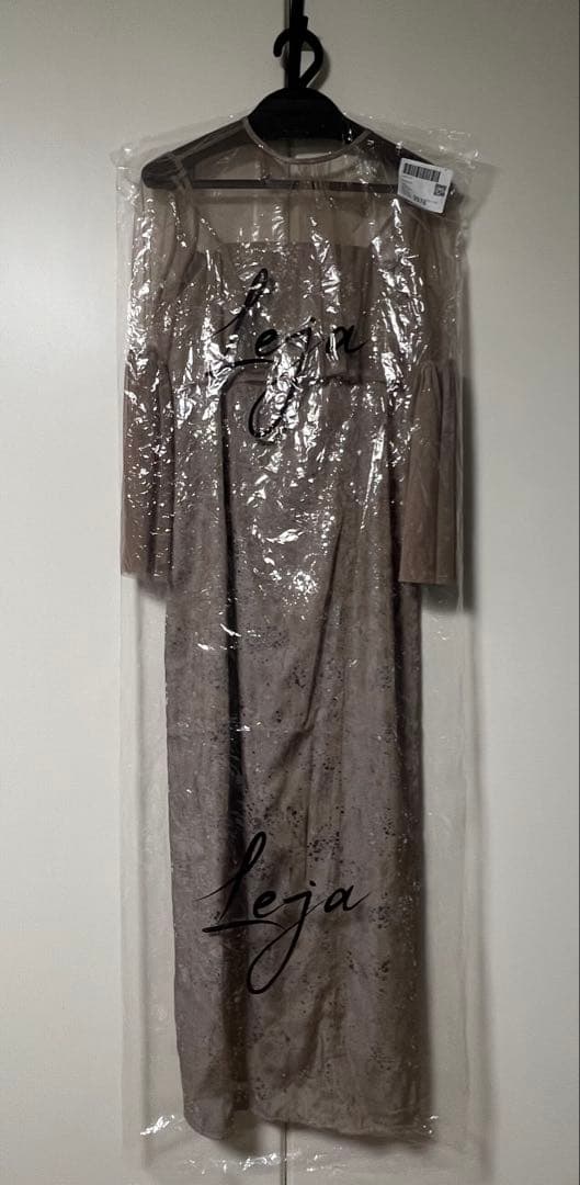 LEJA シアーチュールベルスリーブペイントIラインワンピースドレス