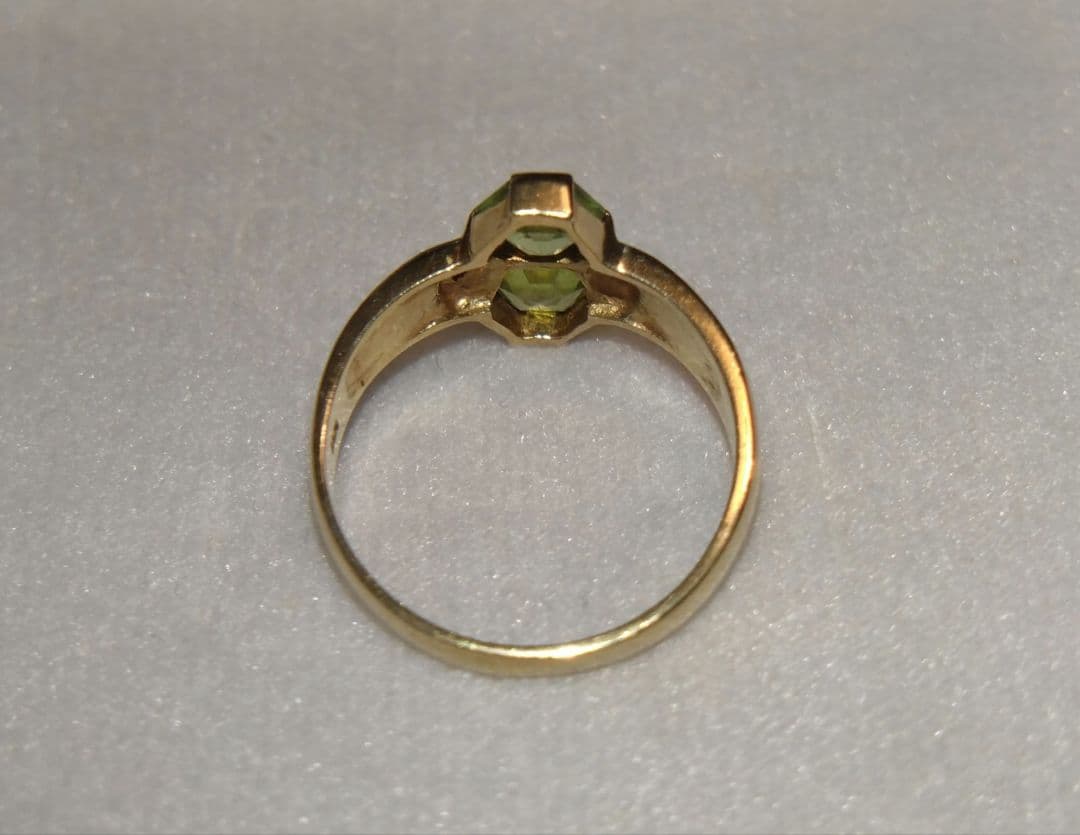 K18 ペリドット 白蝶貝 ダイヤ リング 11号