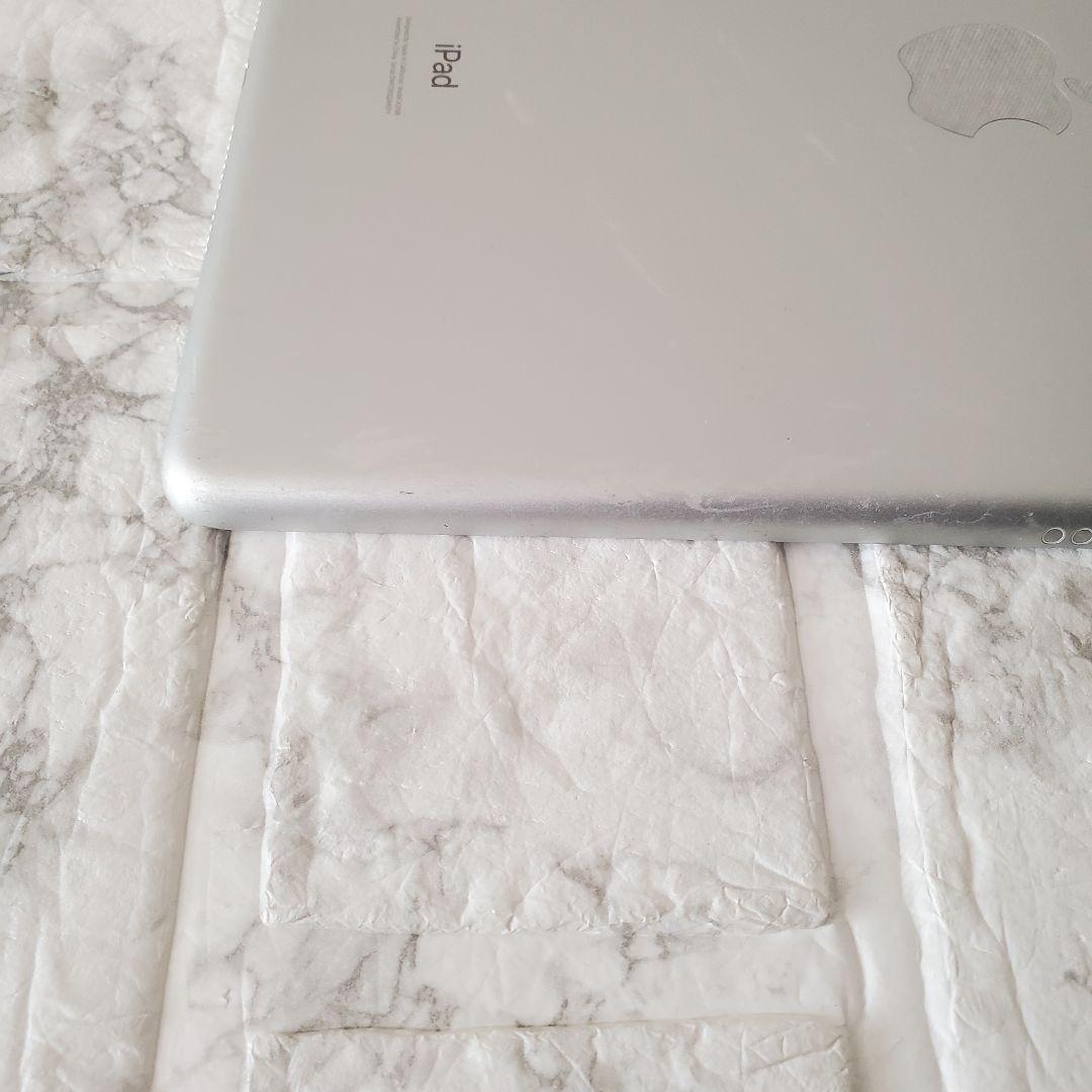 261 iPad 7世代 128GB SIMフリー シルバー