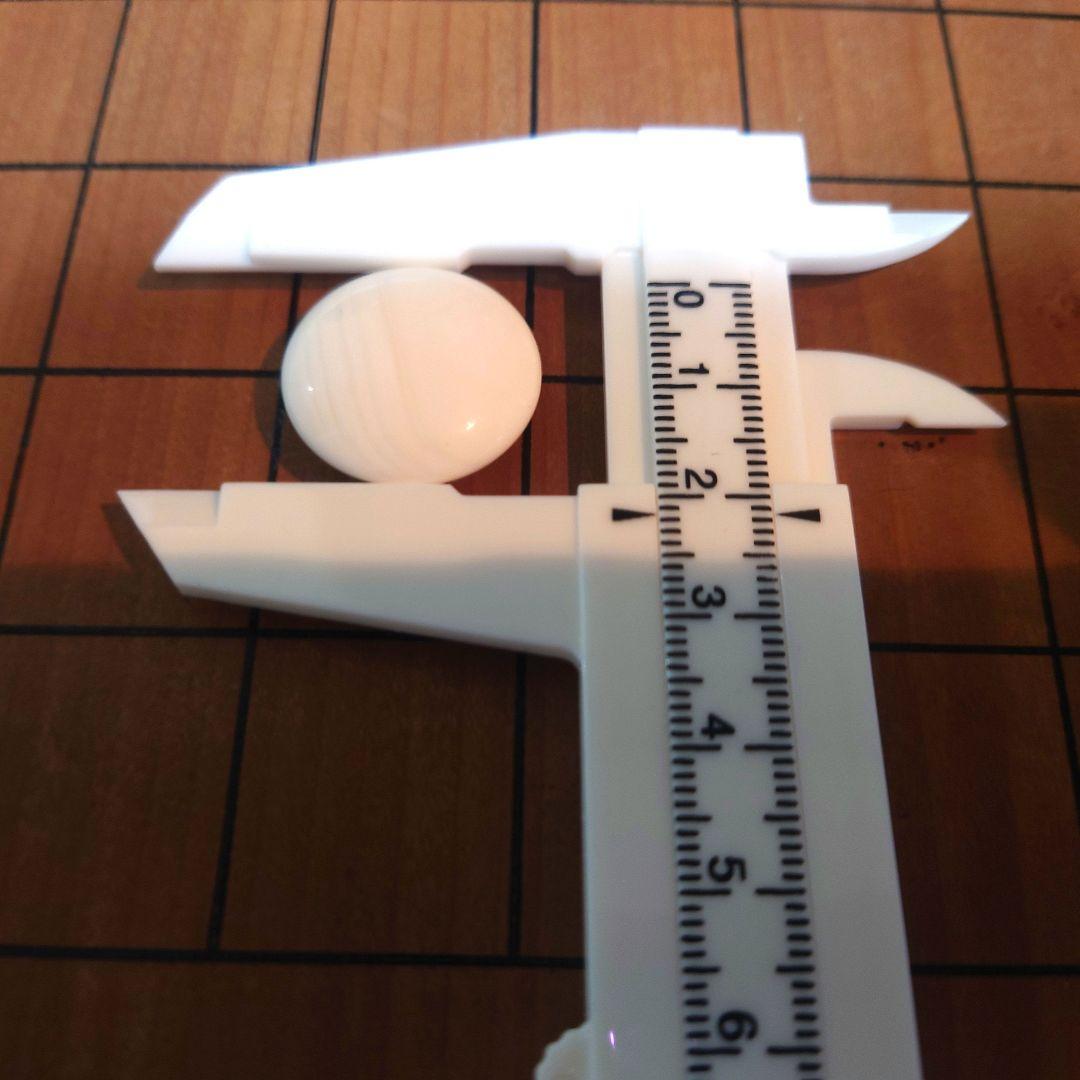 囲碁 天然木 卓上 碁盤 　蛤碁石 セット　碁石22号？　甘い匂いがする碁盤