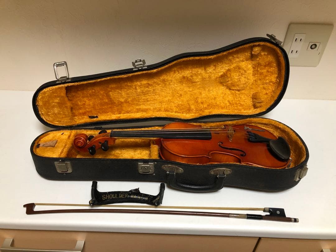 魅力的なSUZUKIバイオリン4点セット