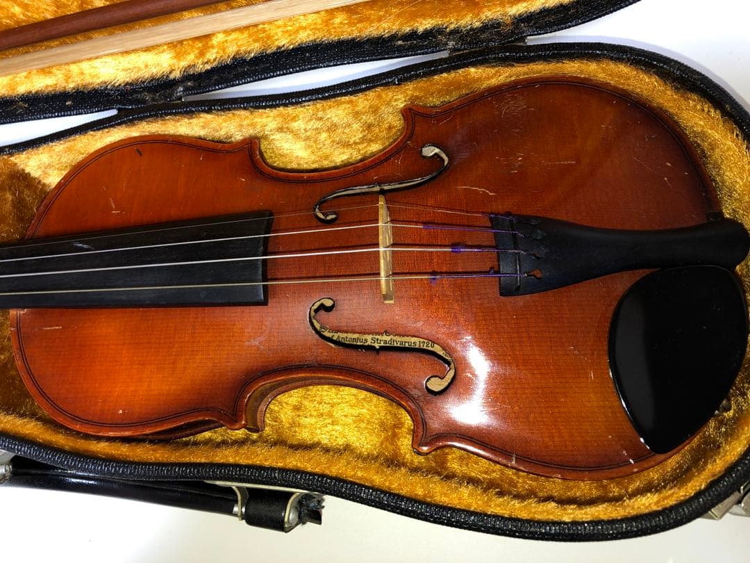 魅力的なSUZUKIバイオリン4点セット