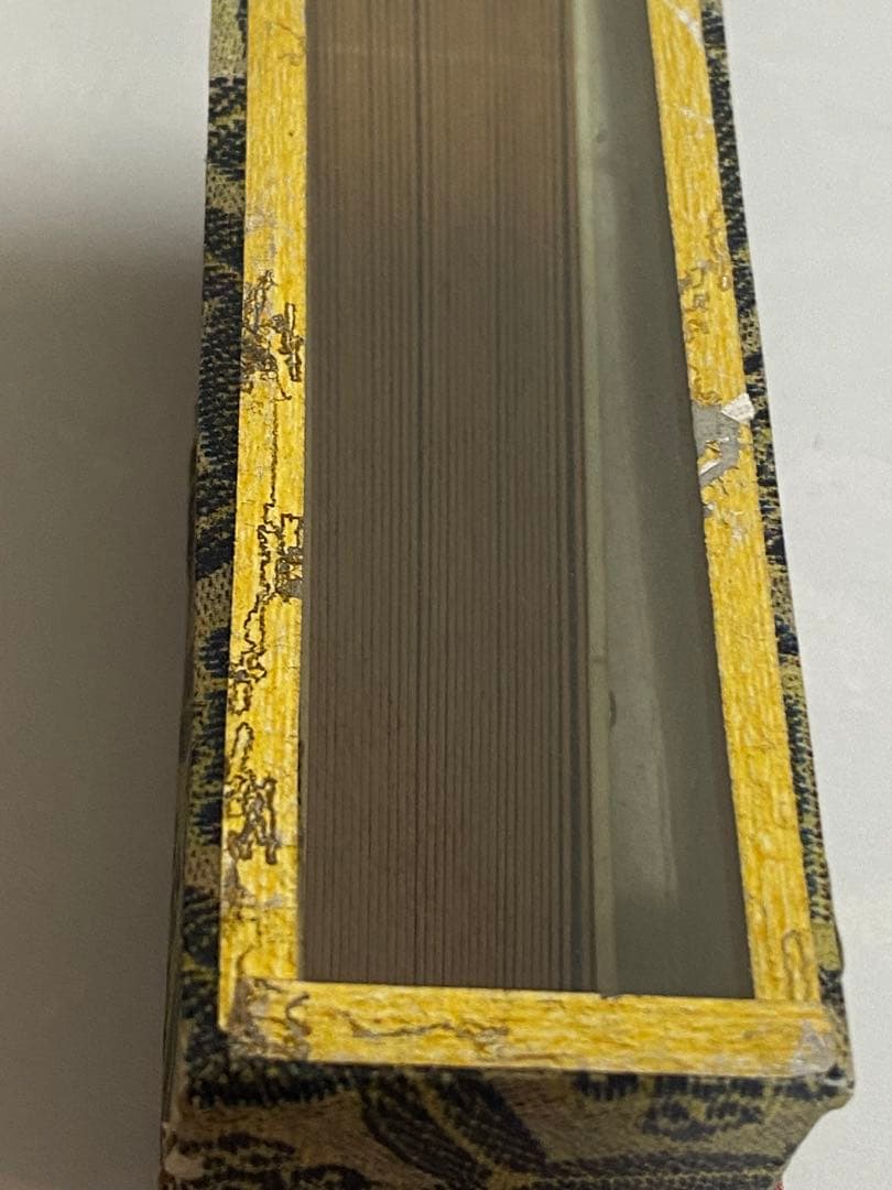 ♦️中国 香港 伝統工芸 透かし彫り 扇子 扇？骨？鹿角 置物飾り 団扇 骨董品