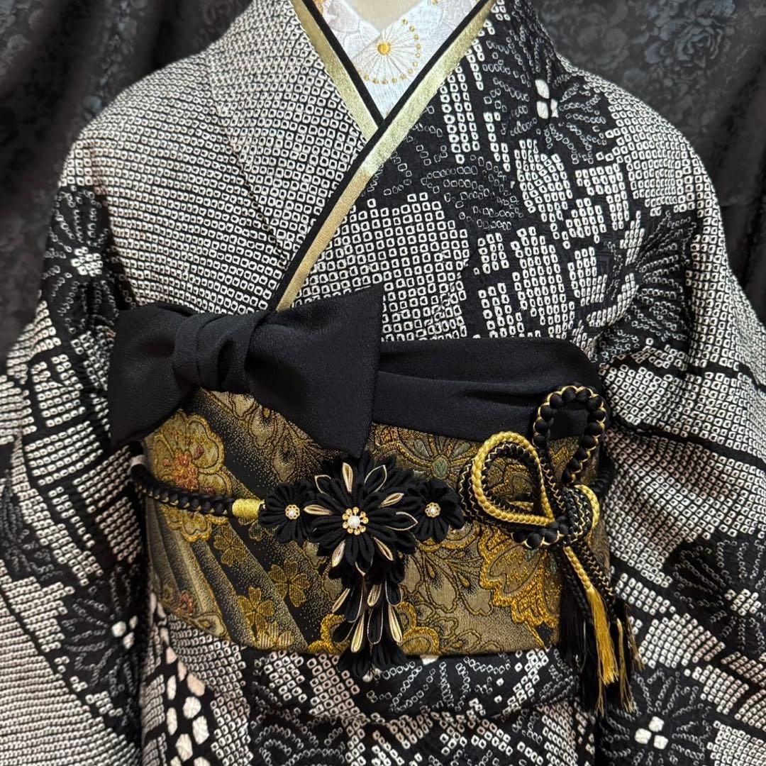 美品　総絞り　本絞り　手絞り　牡丹　逸品　フルセット　振袖　振り袖