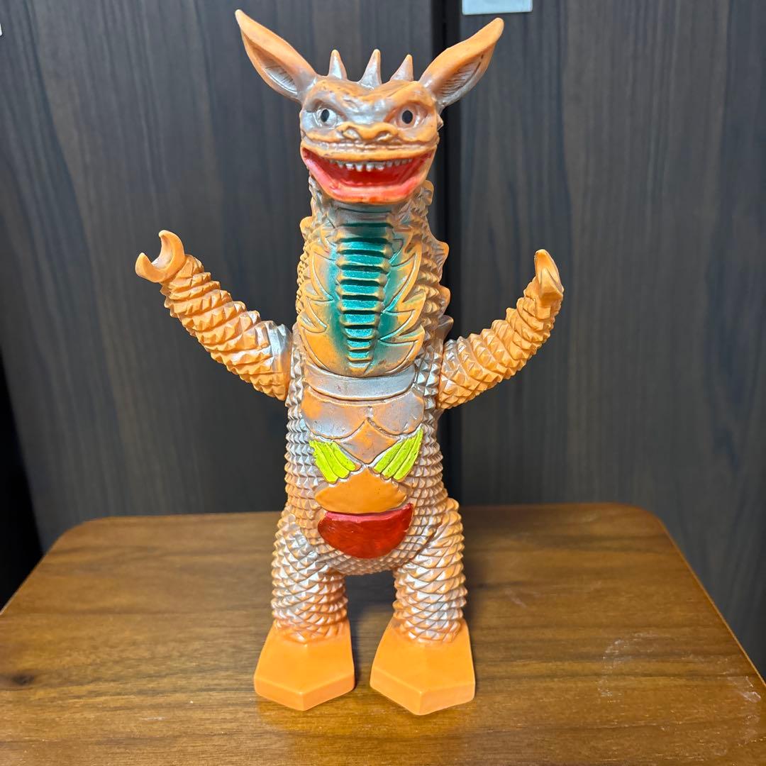 ブルマァク ギャンゴ　マルサン　ポピー　怪獣パチ　パチソフビ　ウルトラマン