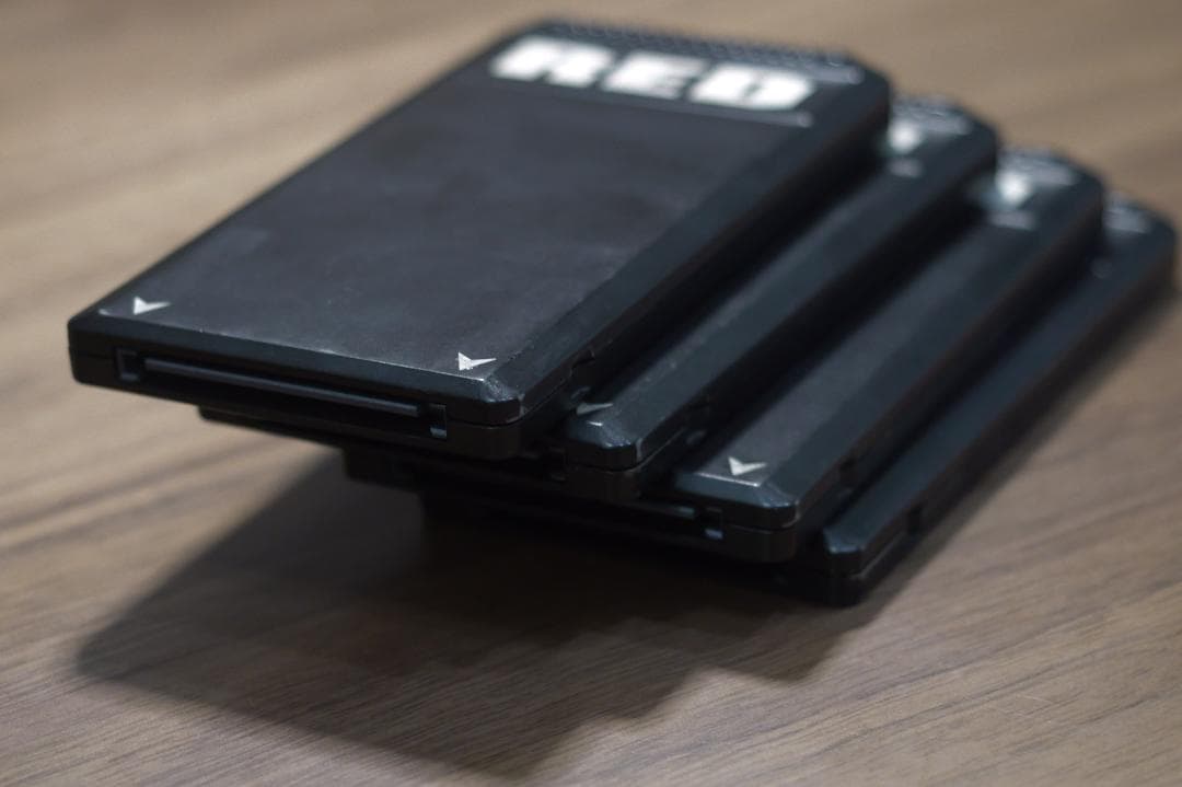 業務用カメラRED EPIC 他用SSDメディア　REDMAG　64GB×4個