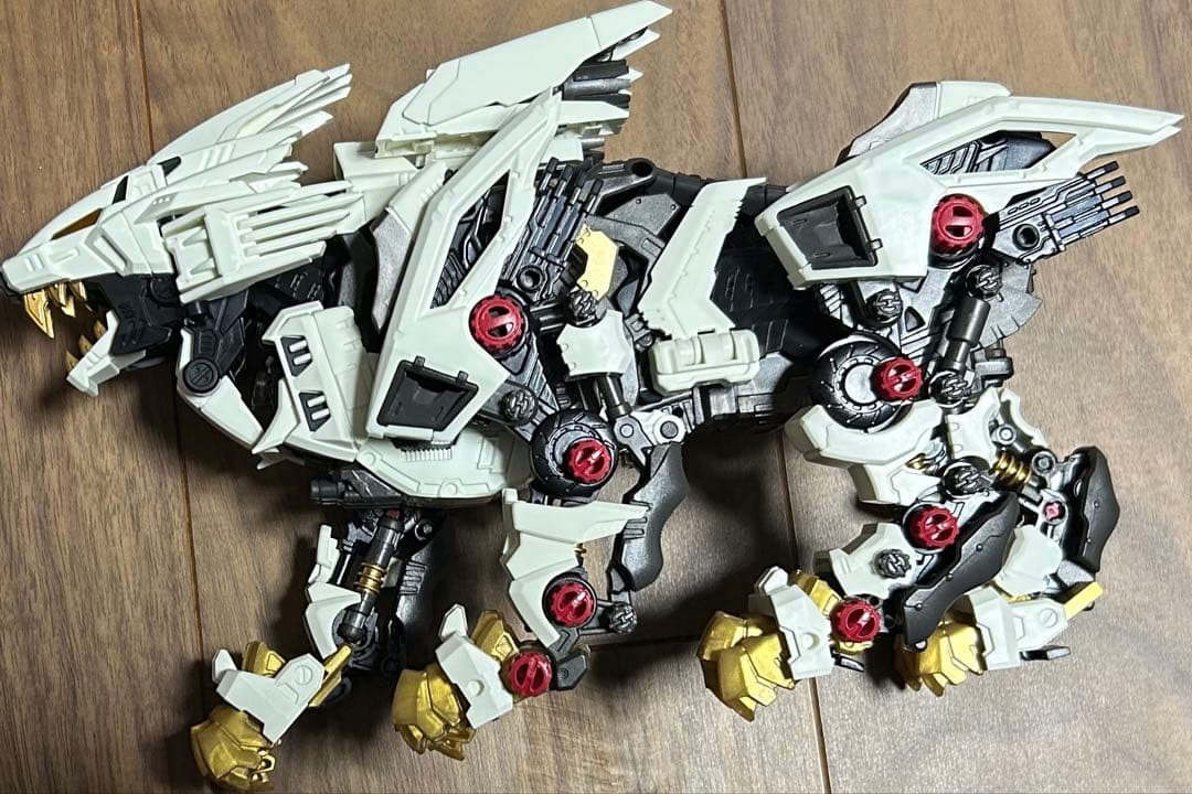 ZOIDS AZ-02 ライガーゼロ タカラトミー ゾイド 組立済