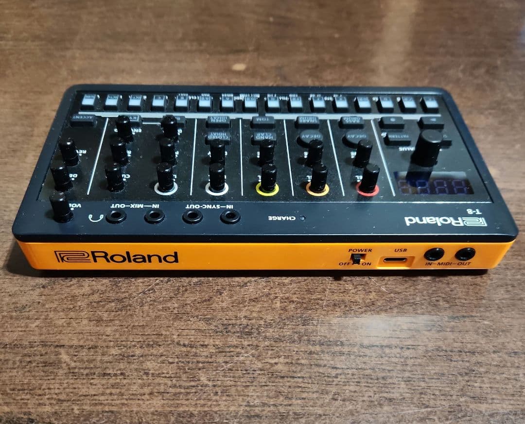 Roland コードシンセサイザー❇️J-6ブルー&T-8オレンジ❇️2点セット