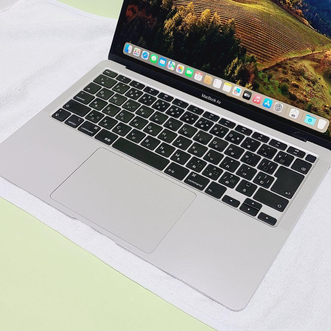 MacBook本体 MacBook Air 2020 Core i7 / 8GB / 512GB