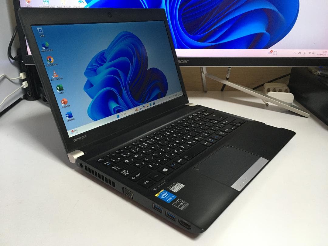 東芝dynabook R73/NB34E Windows11