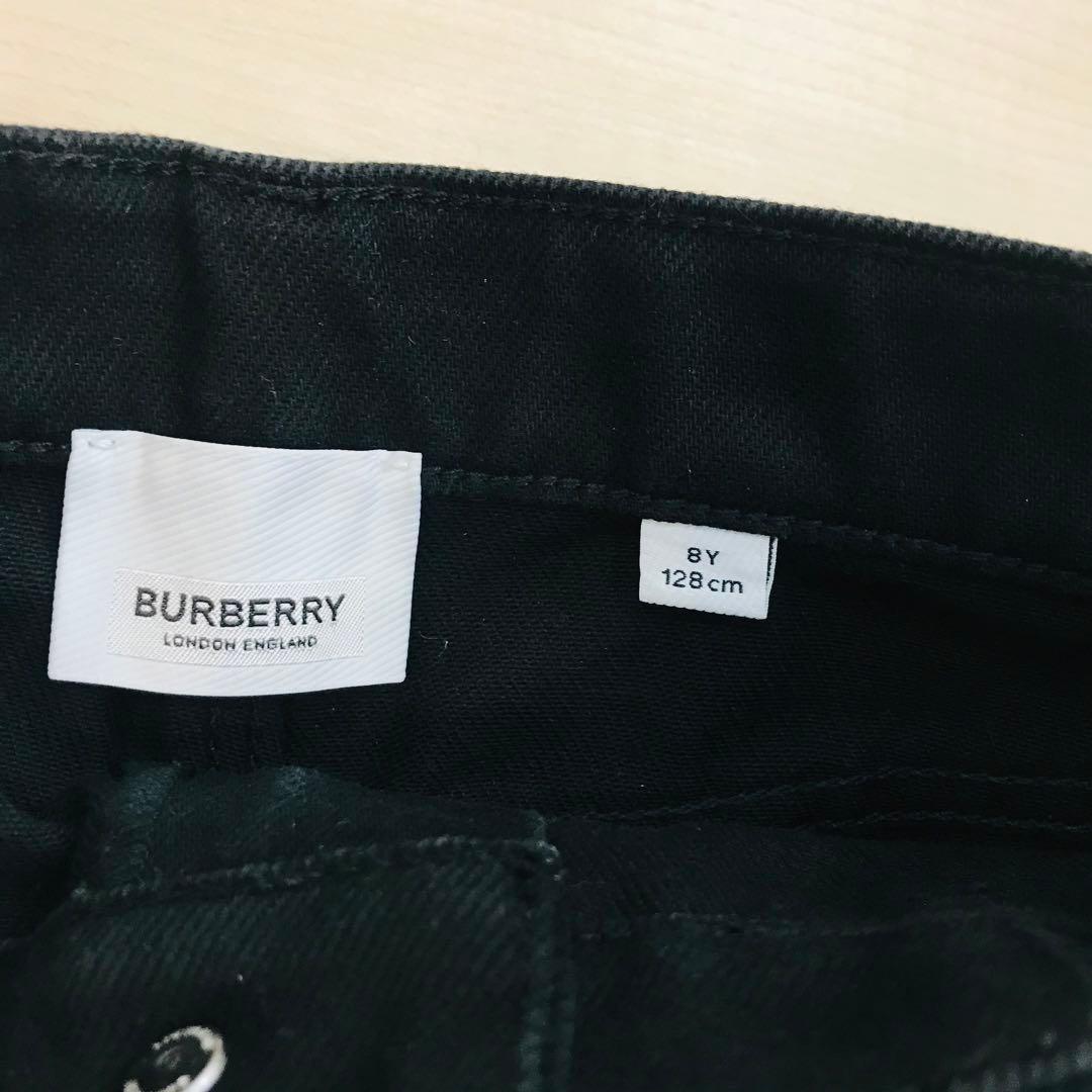 ほぼ未使用　Burberry キッズ　ボトムス　パンツ　8Y 130cm