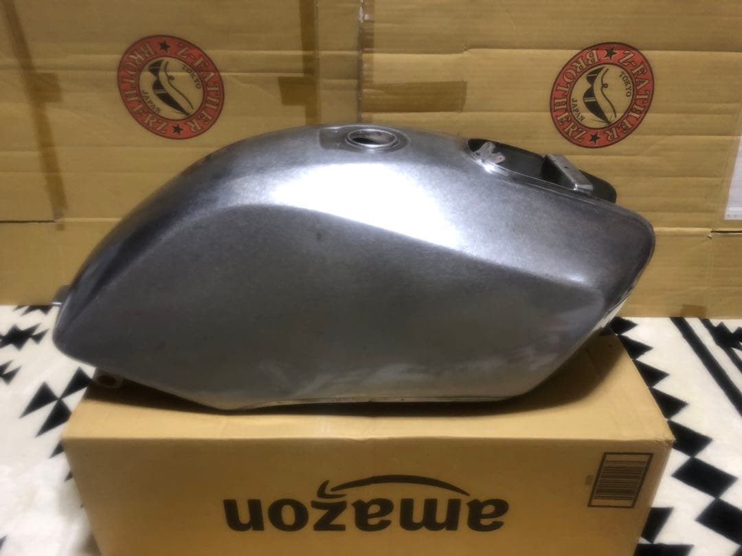 GPZ400F/F2 ガソリンタンク