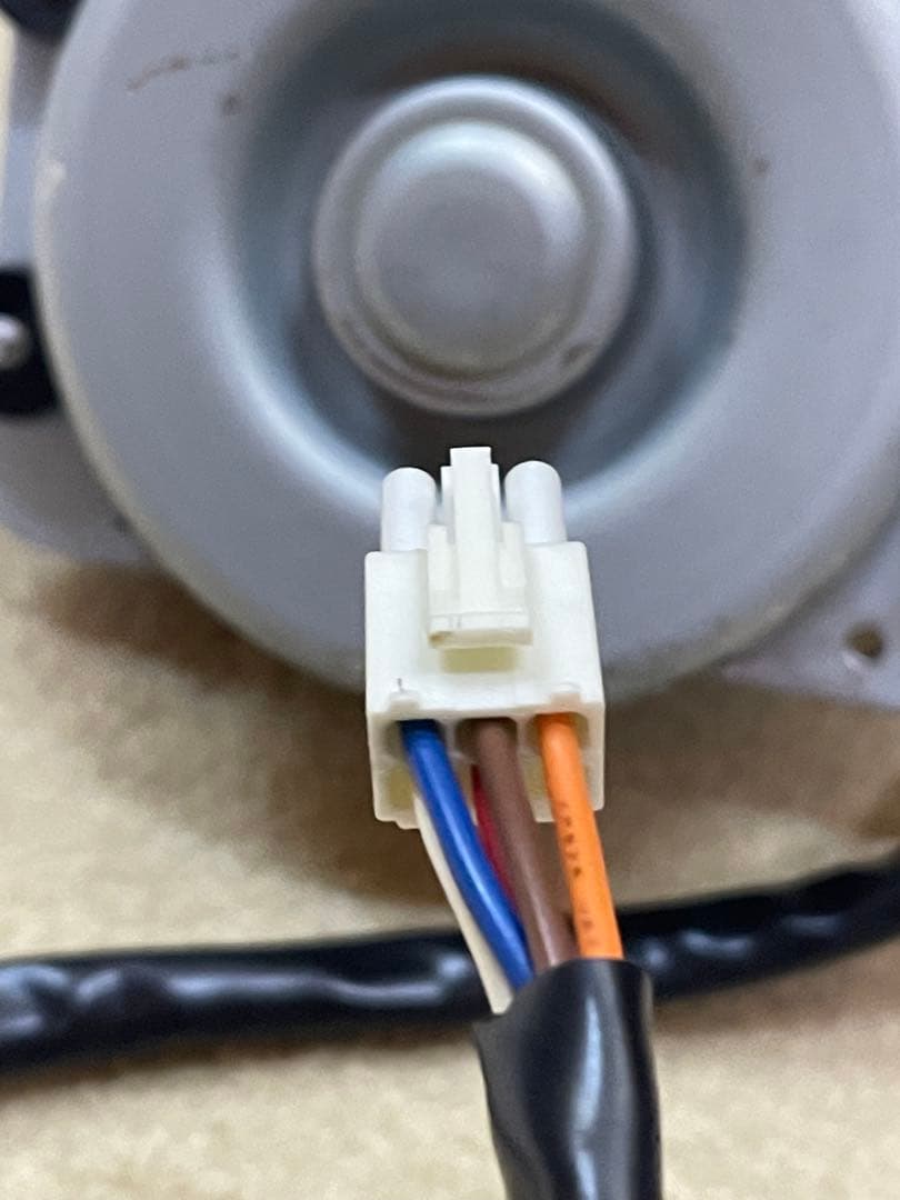 富士工業レンジフードゴムブッシュ付3速モーター中古再生品品番90213361