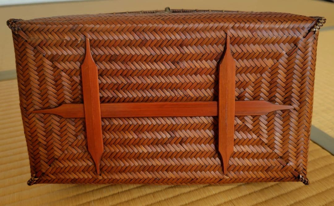 茶籠 茶箱 茶道具 正絹へだて付き（ご希望の方に真田紐お付けします）