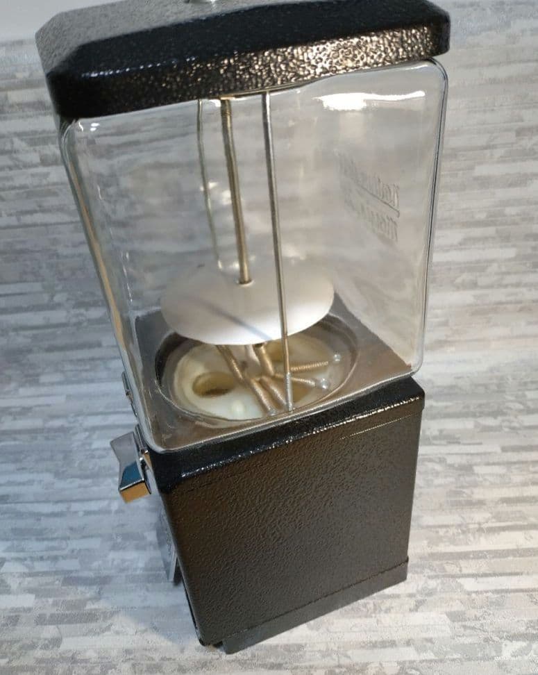 世田谷ベース　ヴィンテージガムボールマシーン　アメリカン