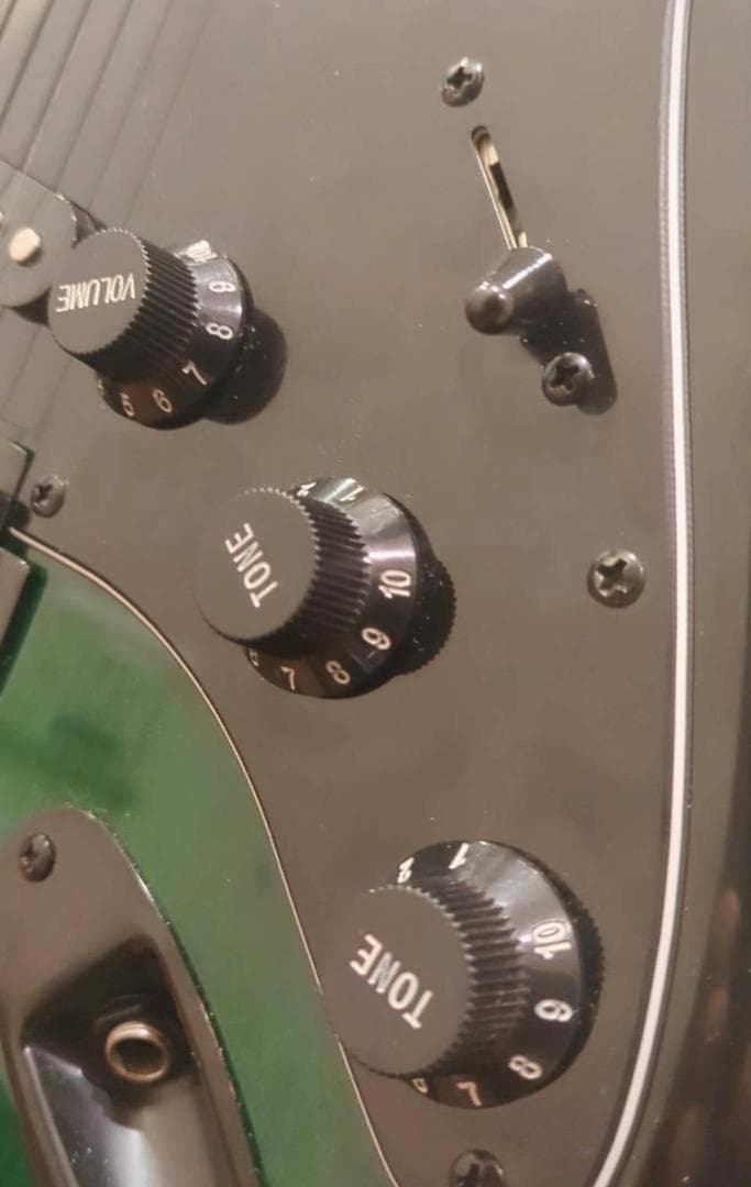 【美品】SELDER ストラトキャスター ブラック/グリーン オマケ付き