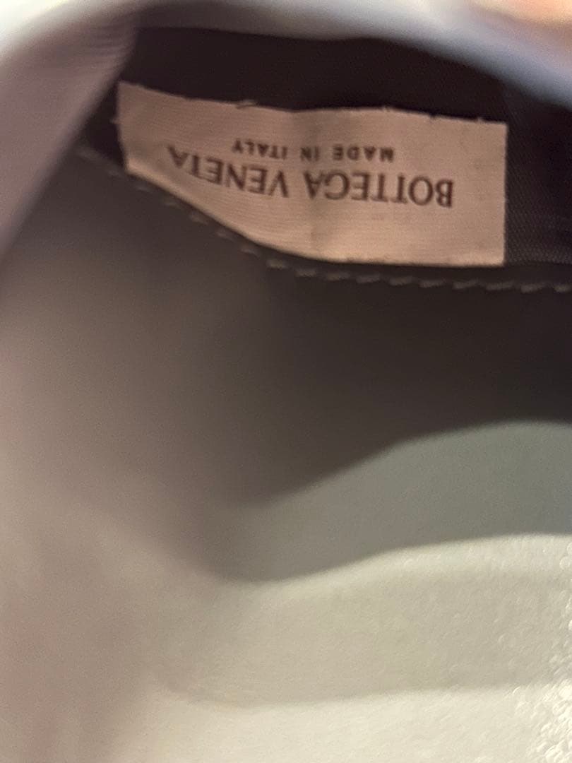 BOTTEGA VENETA グレー 二つ折り財布