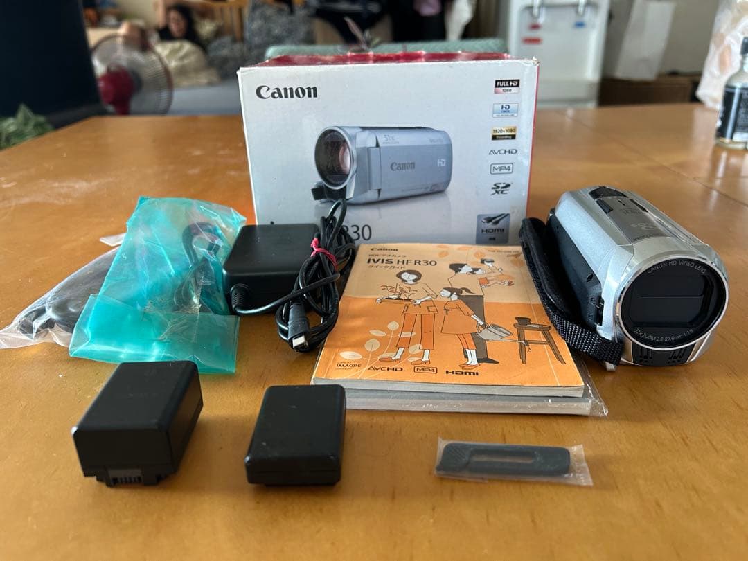 Canon iVIS HF R30 ビデオカメラ本体