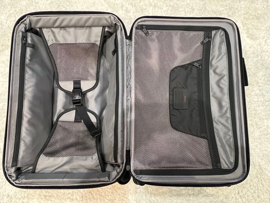 TUMI 免税店購入 4輪 アルファ3 キャリーケース 35L スーツケース出張