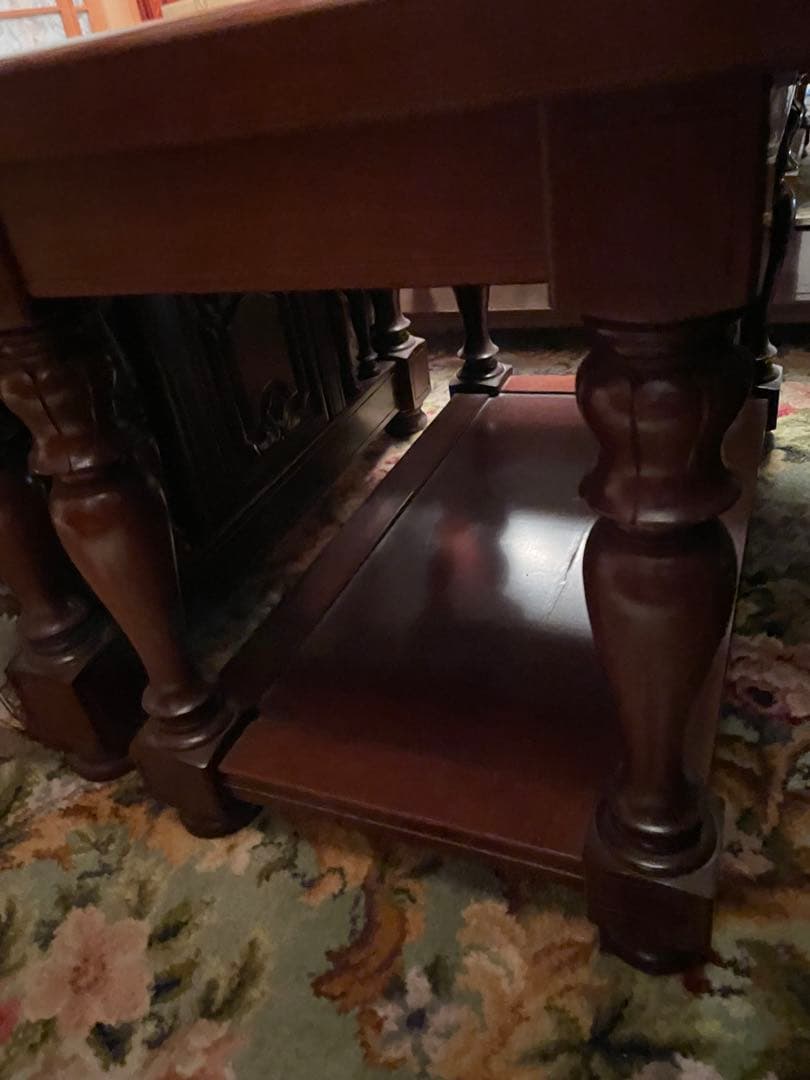 クラシックスタイル木製テーブル　肘掛け机　シド⑤