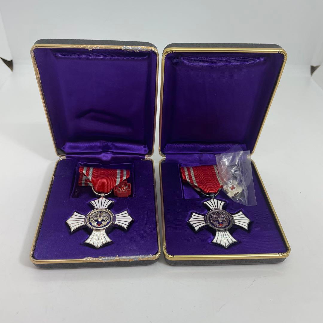日本赤十字社 銀色有功章 2個セット 勲章