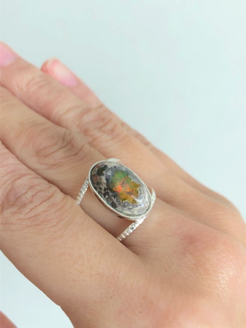 特大オパールリング