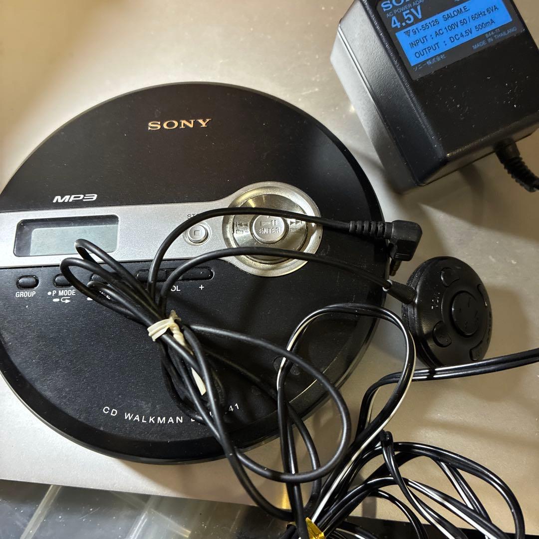 ポータブルCDプレーヤー D-NE241 + KZ-ZVX