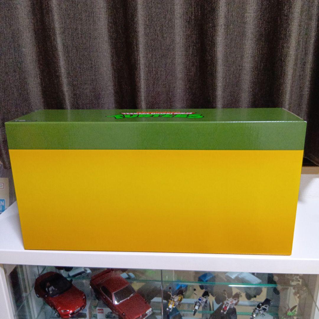 ネカ ミュータントタートルズ　コミコン限定　neca TMNT　フィギュア