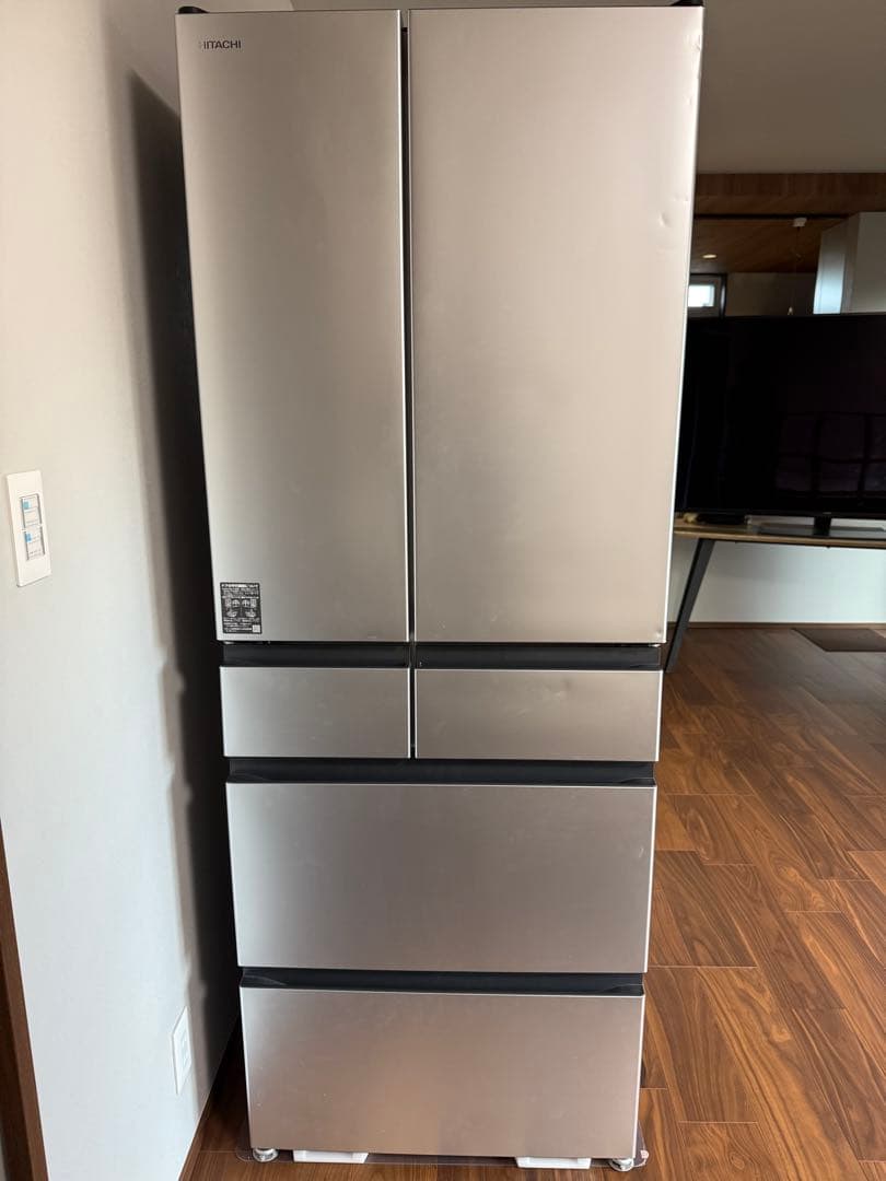 ⭐︎中村⭐︎日立冷凍冷蔵庫　R-KWC57R(S) 567L ブラストシルバー