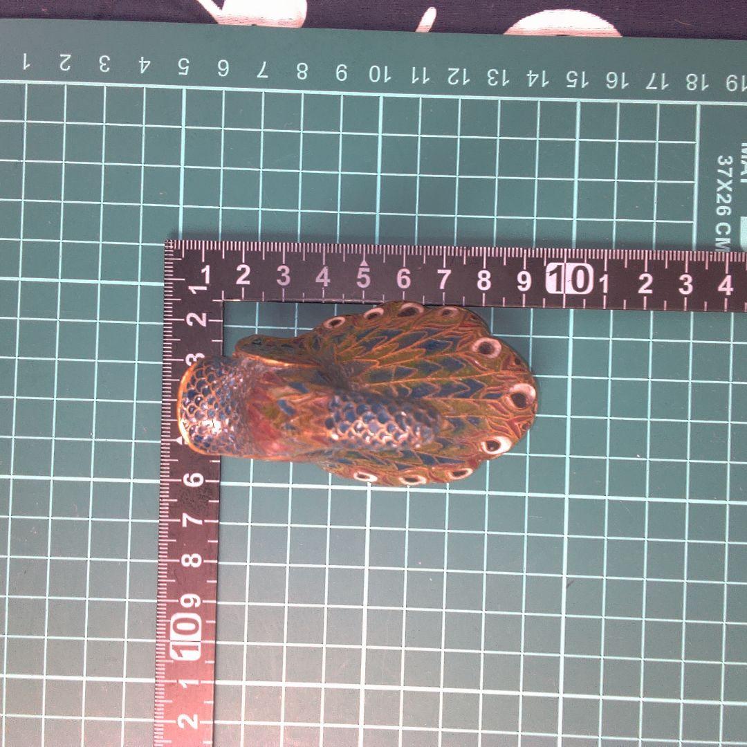 小物１ 七宝？ 孔雀デザインの金属製置物 つのがありません