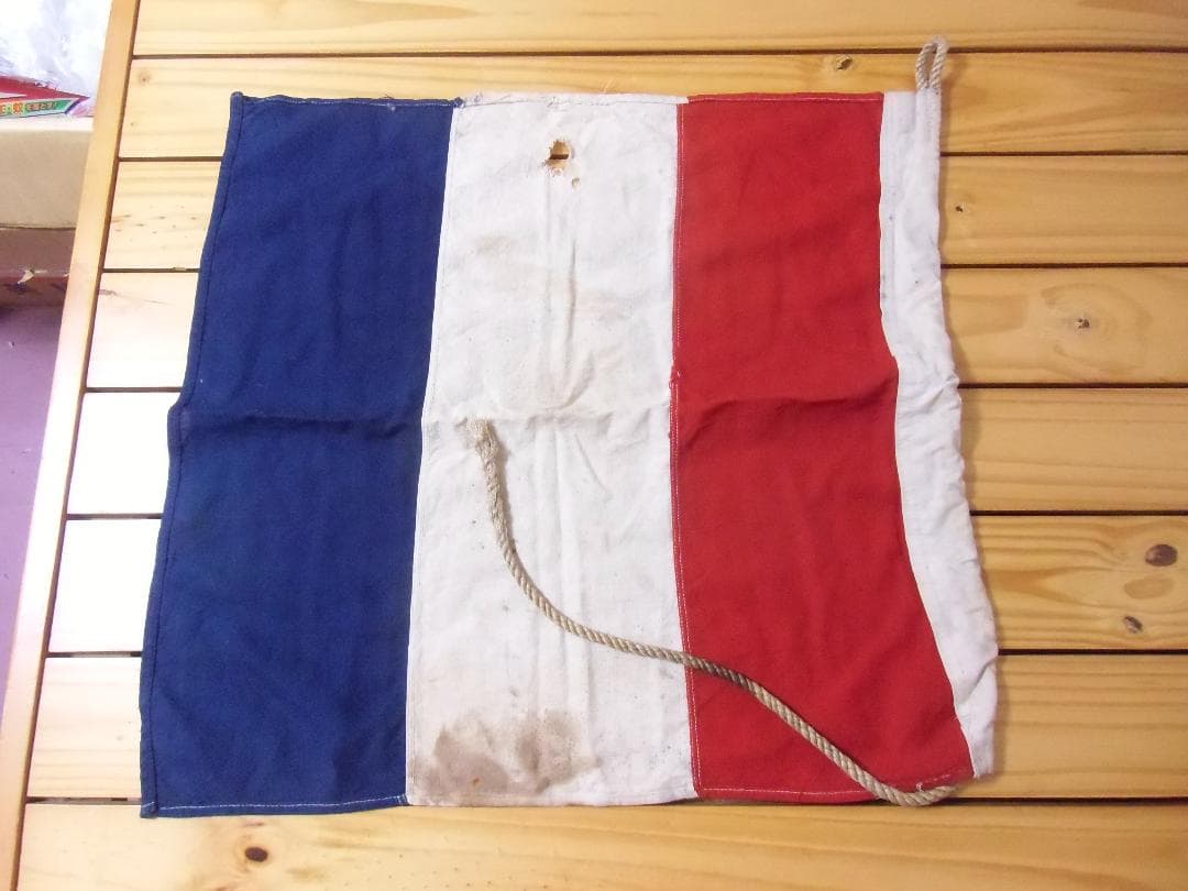 Ｆフランス軍＊１７９０～１７９４年トリコロール旗（真贋不明）