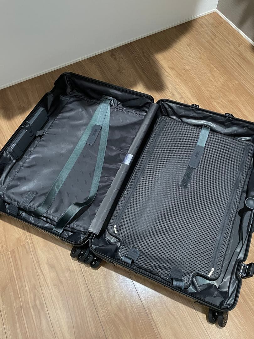 Rimowa Topas Stealth キャリーケース 電子タグ 廃盤 78L