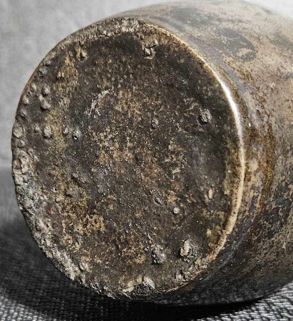 朝鮮古美術　韓国古陶磁器　李氏朝鮮時代　李朝　黒高麗　黒釉　褐釉　砂高台　徳利