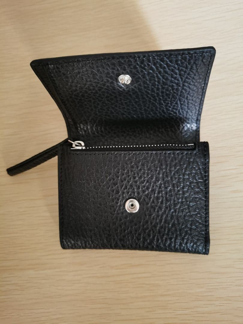 大人気商品 マルジェラ 三つ折り財布 グレインレザー 男女兼用