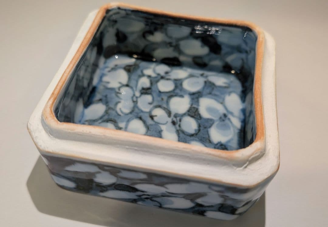 『青木龍山』『染付花紋』香合　有田焼　茶道具表千家　共箱共布　梅花