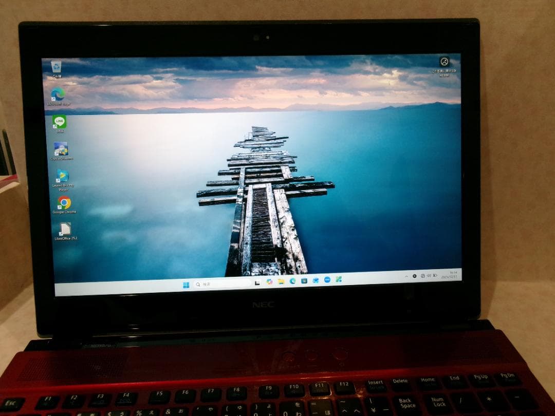 NEC LAVIE NS350/G　新品SSD搭載/i3/メモリ8GB