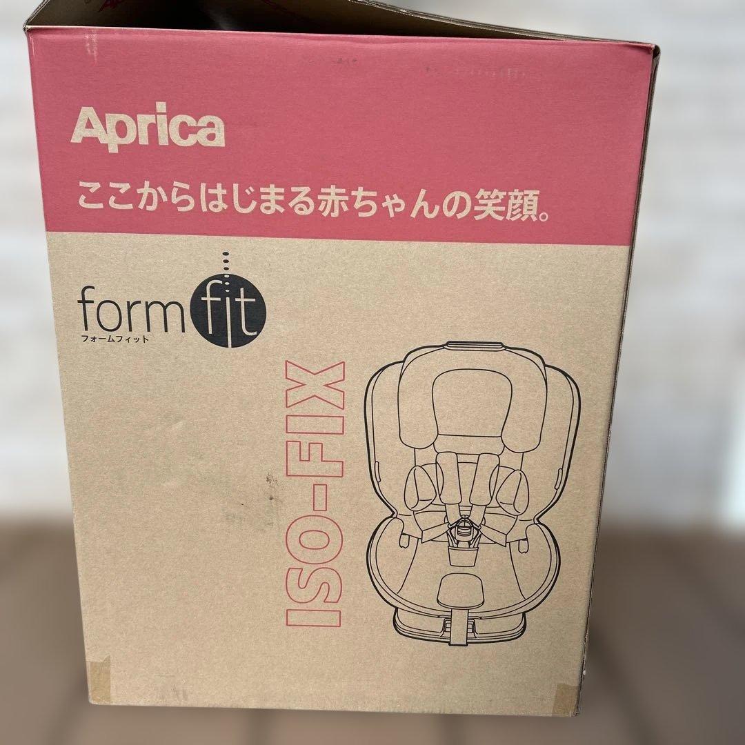 Aprica ハーネス付きチャイルド＆ジュニアシート　ISOFIX