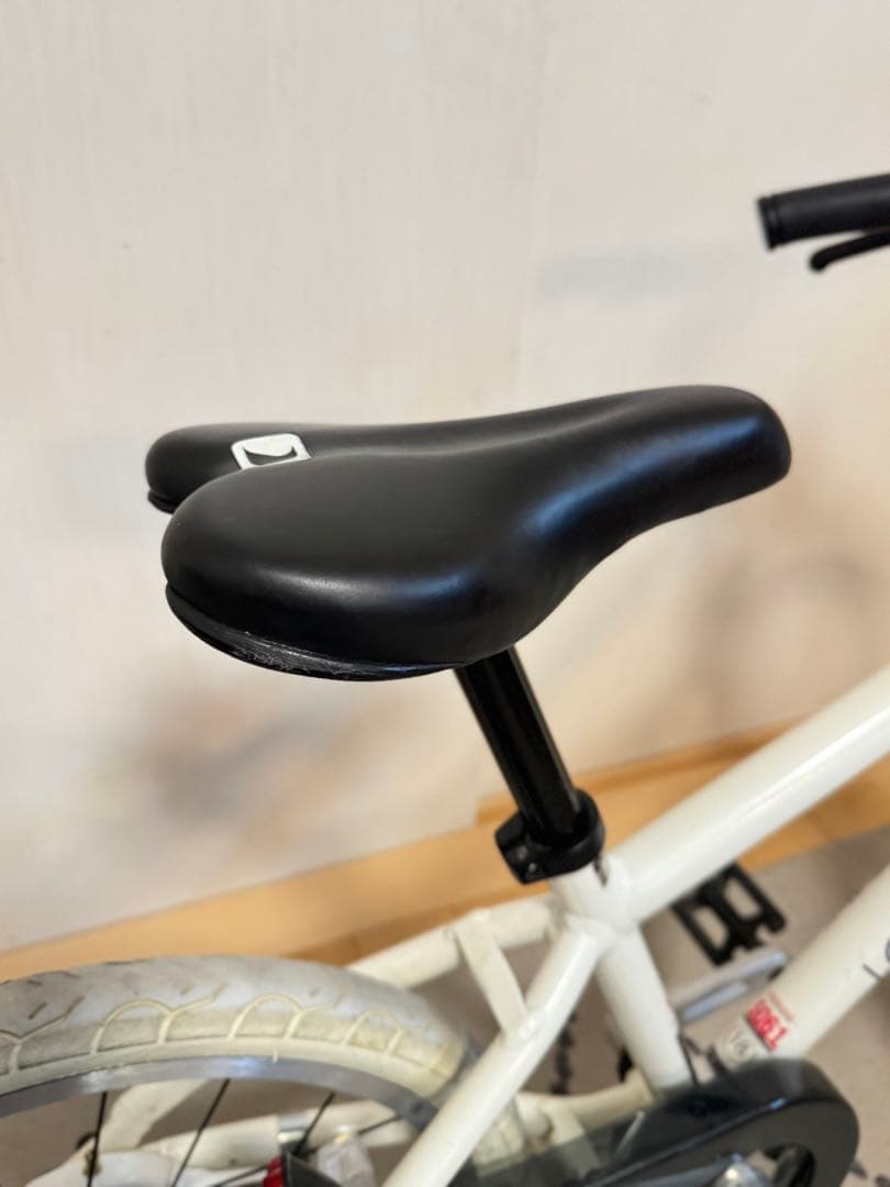 美品　LOUIS GARNEAU 子供用自転車 18インチ ホワイト