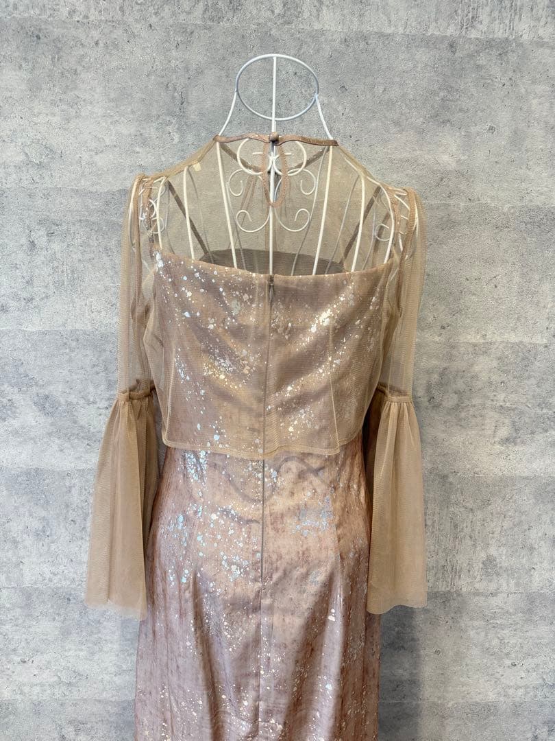 美品シアーチュールベルスリーブペイントIラインワンピースドレス　M / GRAY