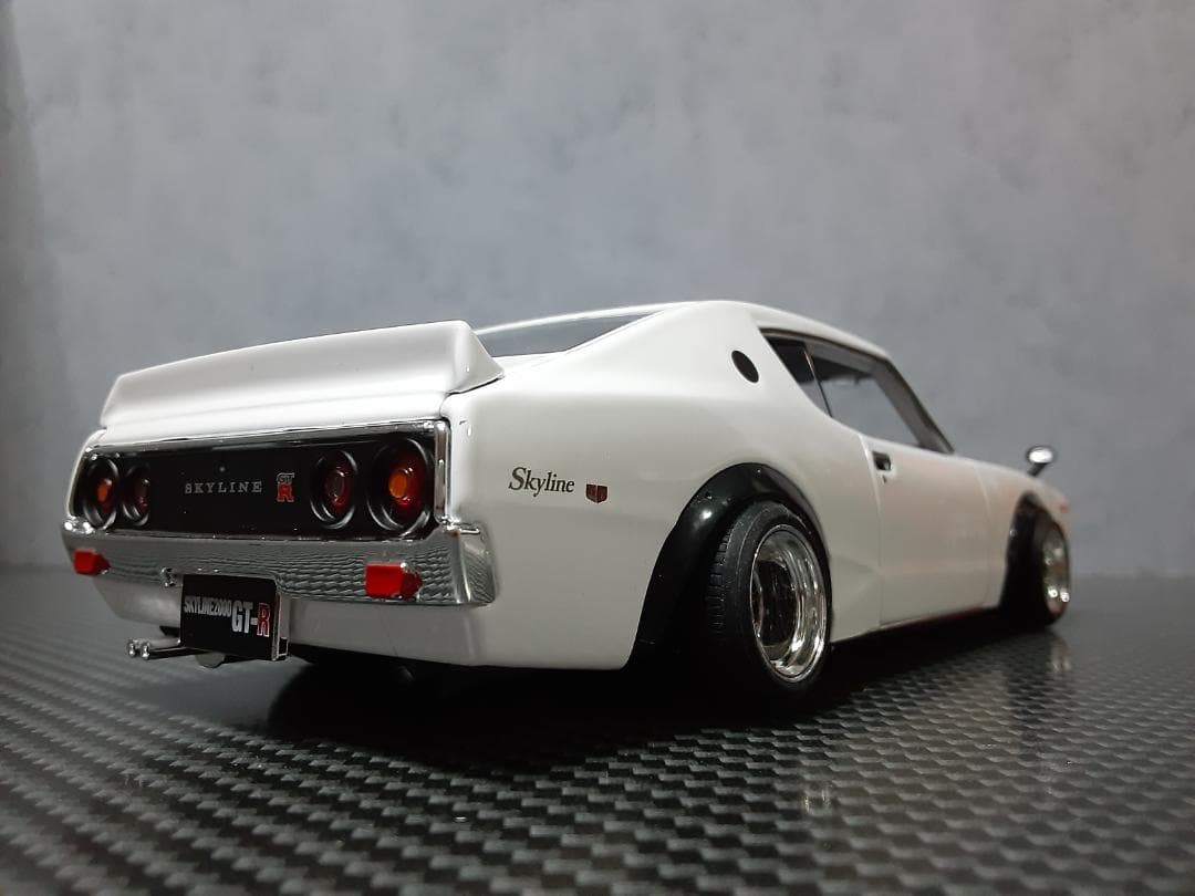 Maisto 1/24 日産 ケンメリ GT-R カスタム改 マークⅢ ガンメタ