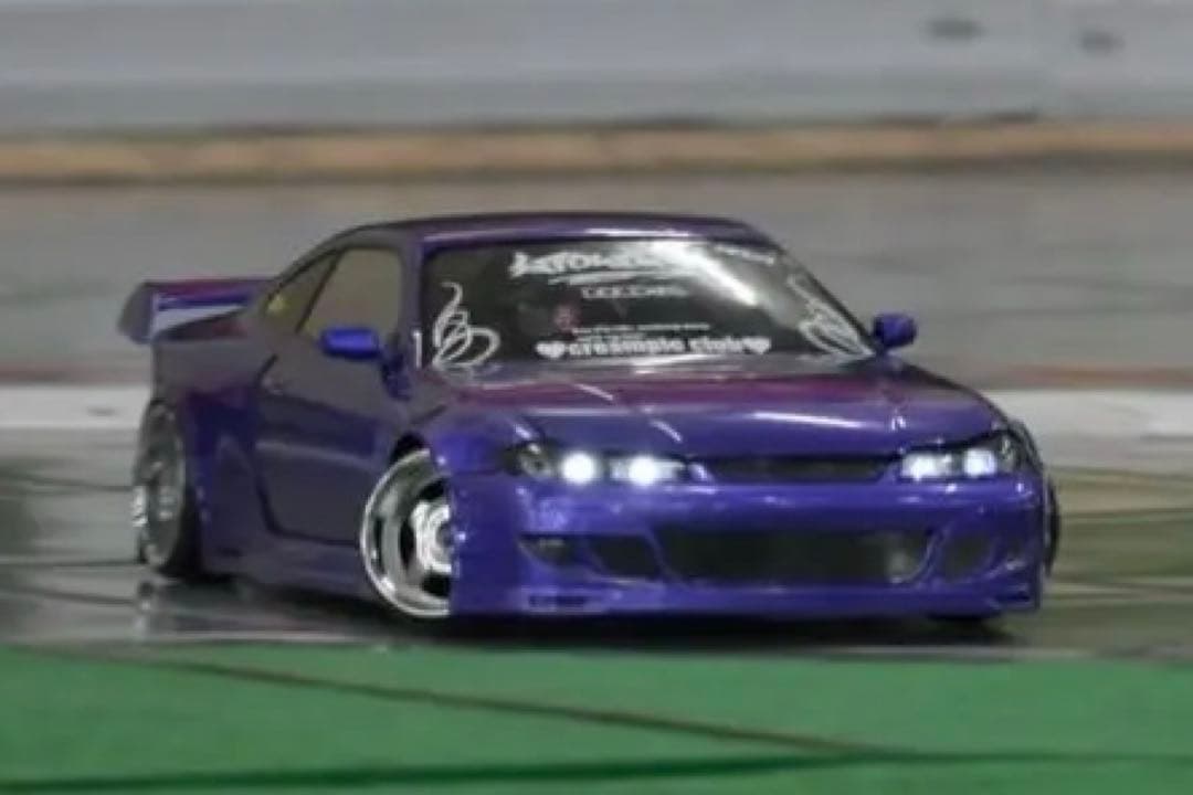 ホビーラジコン Roberto A Rios