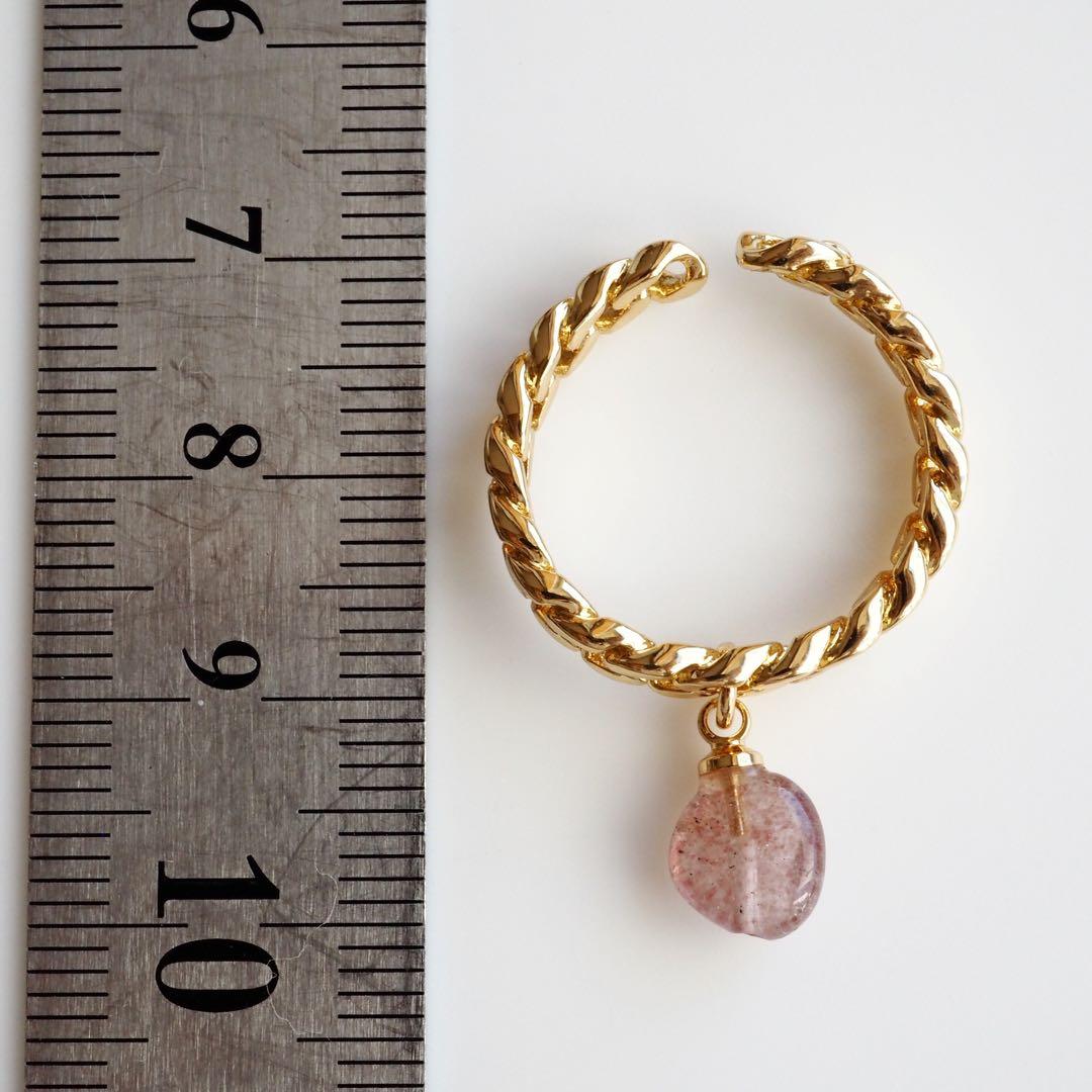 【Ruby】天然ホワイトシェルのマリアネックレストップ