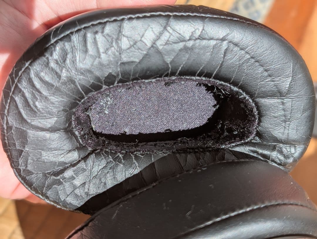 tk47　SONY MDR-HW700DS ワイヤレスヘッドホン