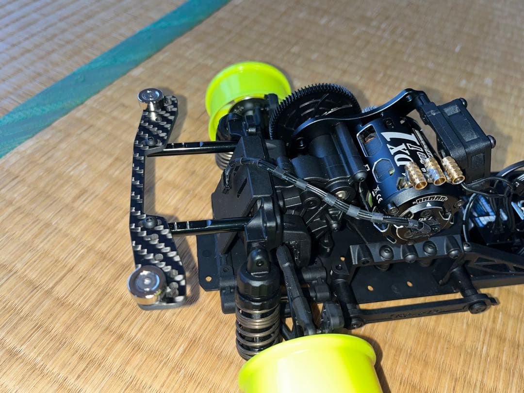 ReveD RDX シャーシのみ　メカは外します