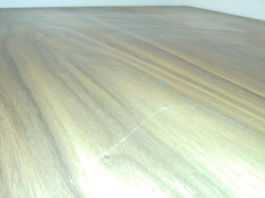 ウォールナット木製ダイニングテーブル