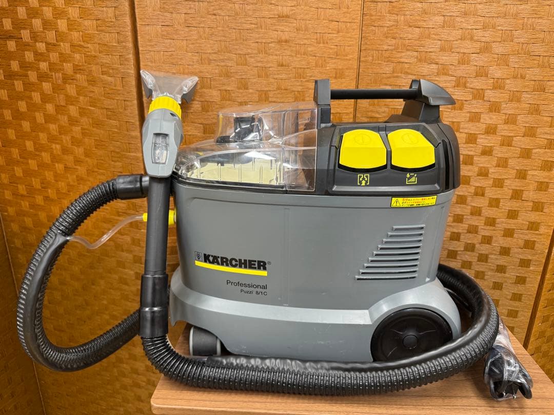 F038 KARCHER　カーペットリンス　クリーナー　Puzzi 8/1C