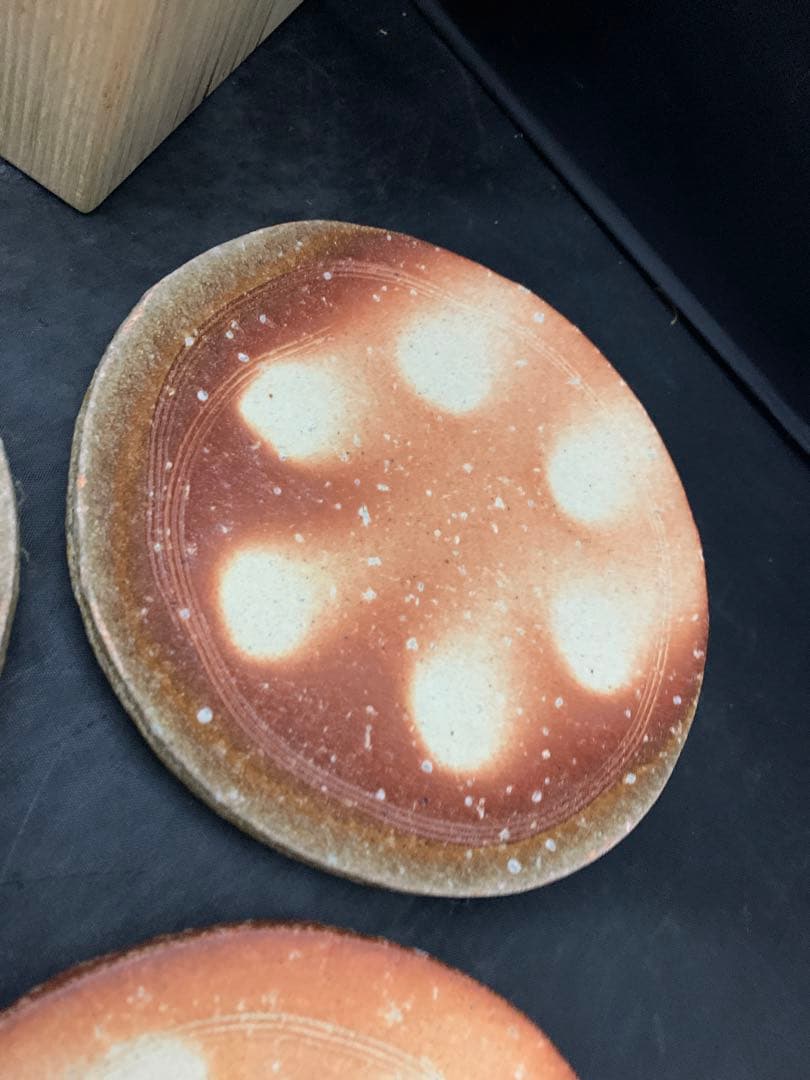 信楽焼　高橋春斎　丸皿５枚　三ッ脚付　共箱付　懐石料理料亭皿