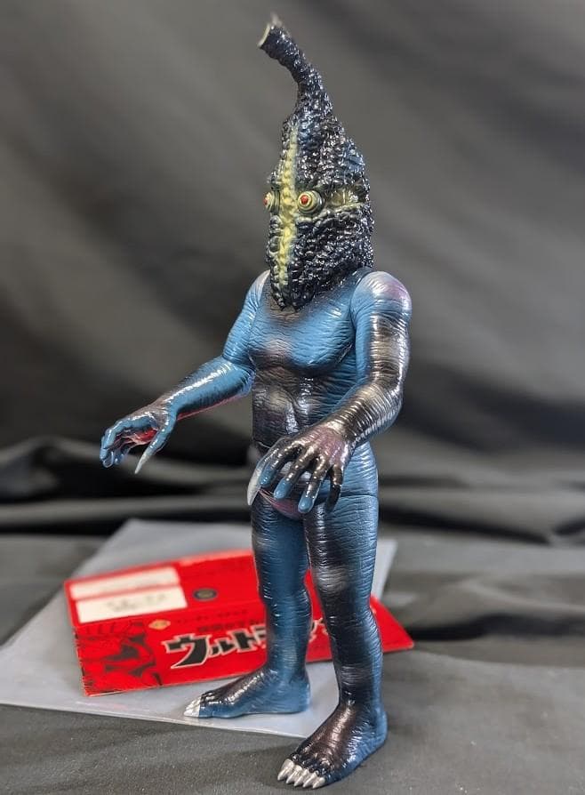 楳図かずお版ケムール人（フューチャーモデルズ／アート・ストーム）ソフビフィギュア