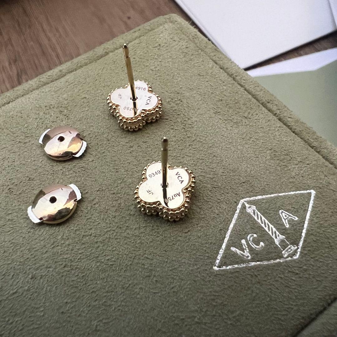 Van Cleef & Arpels スウィート アルハンブラ ピアス