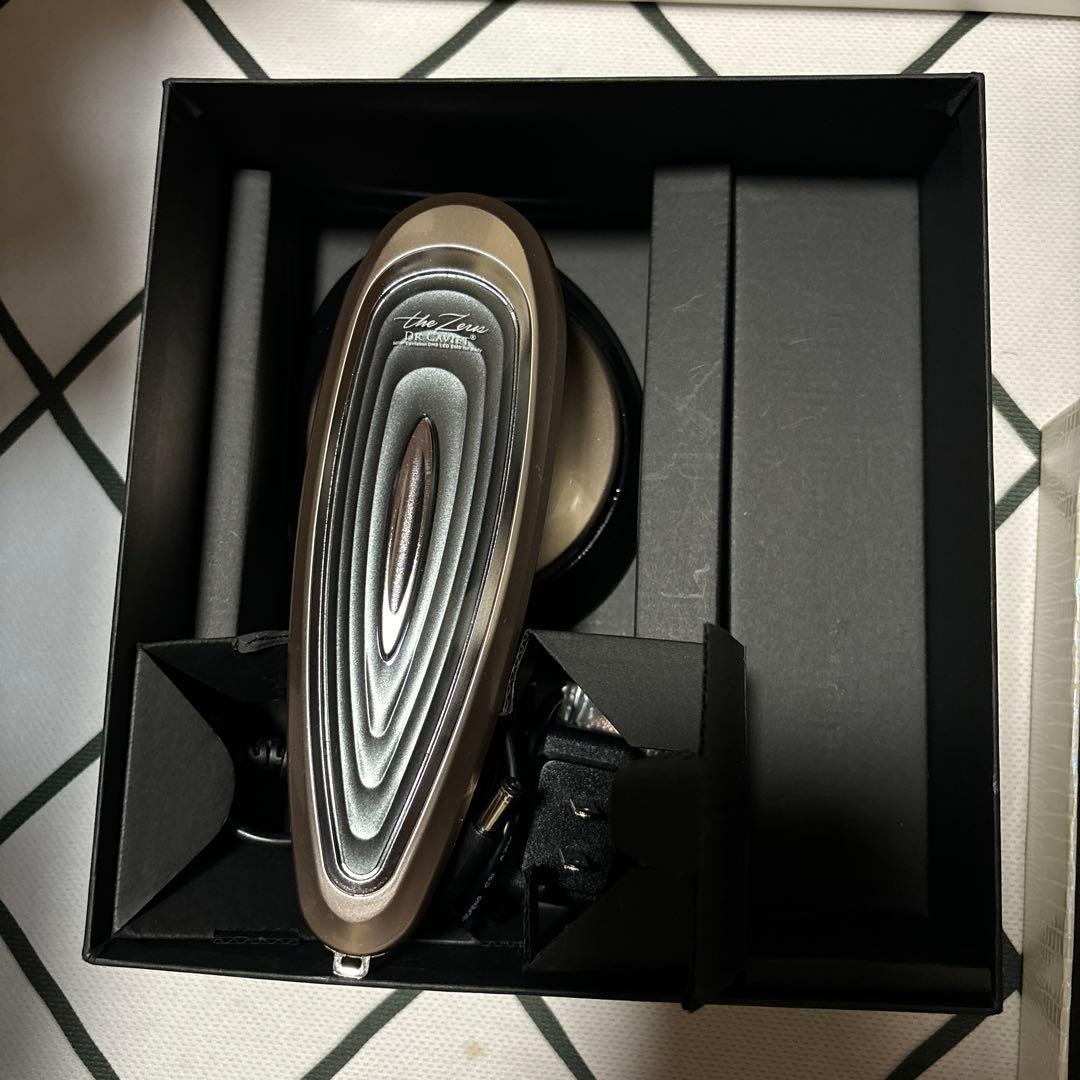 Dr.Caviet The Zeus(ドクター・キャビエット　ザ　ゼウス)